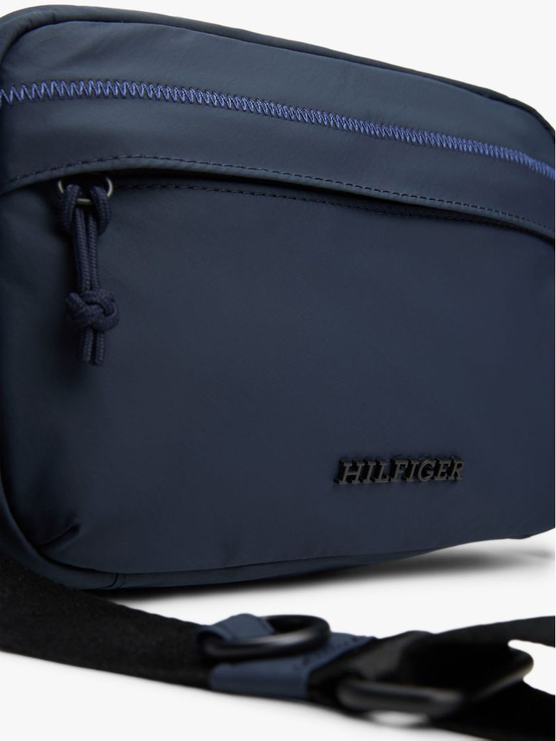 Cartera-reporter-con-logo-texturizado