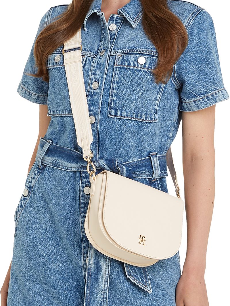 Cartera-saddle-mensajero-con-inscripcion