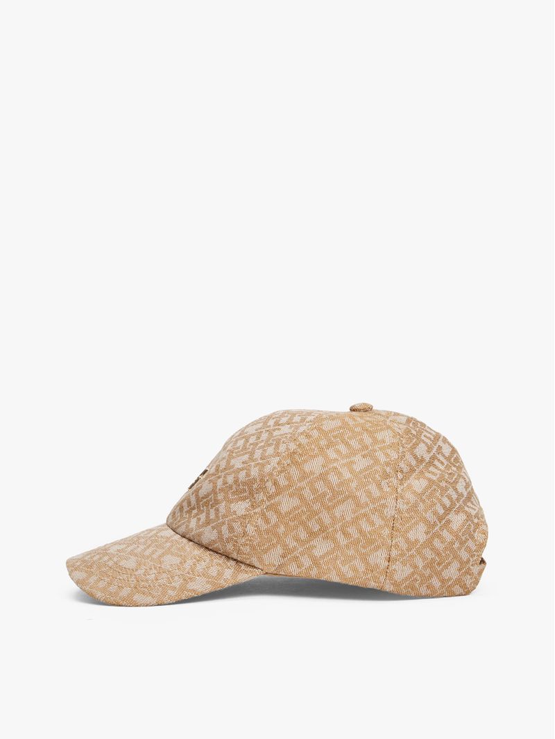 Gorra-de-beisbol-con-monograma-TH