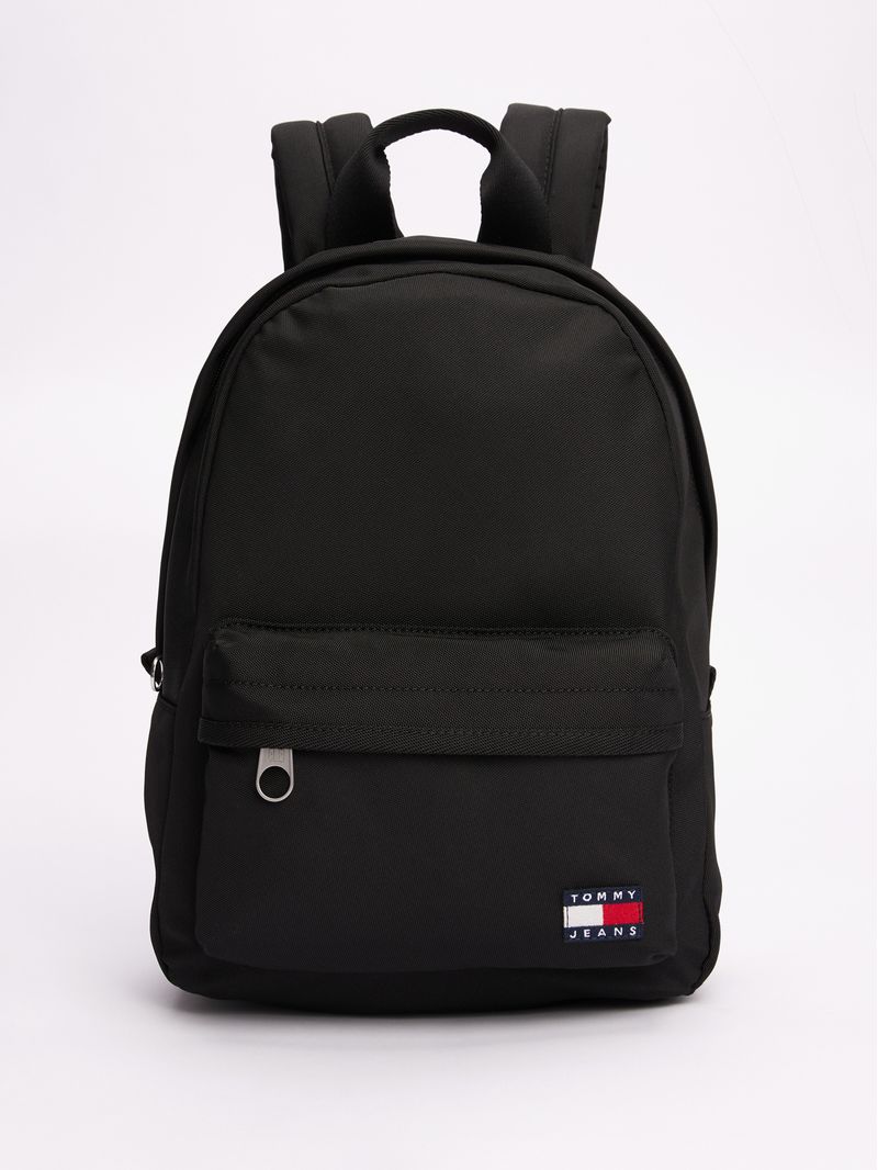 Mochila-Essential-con-inscripcion