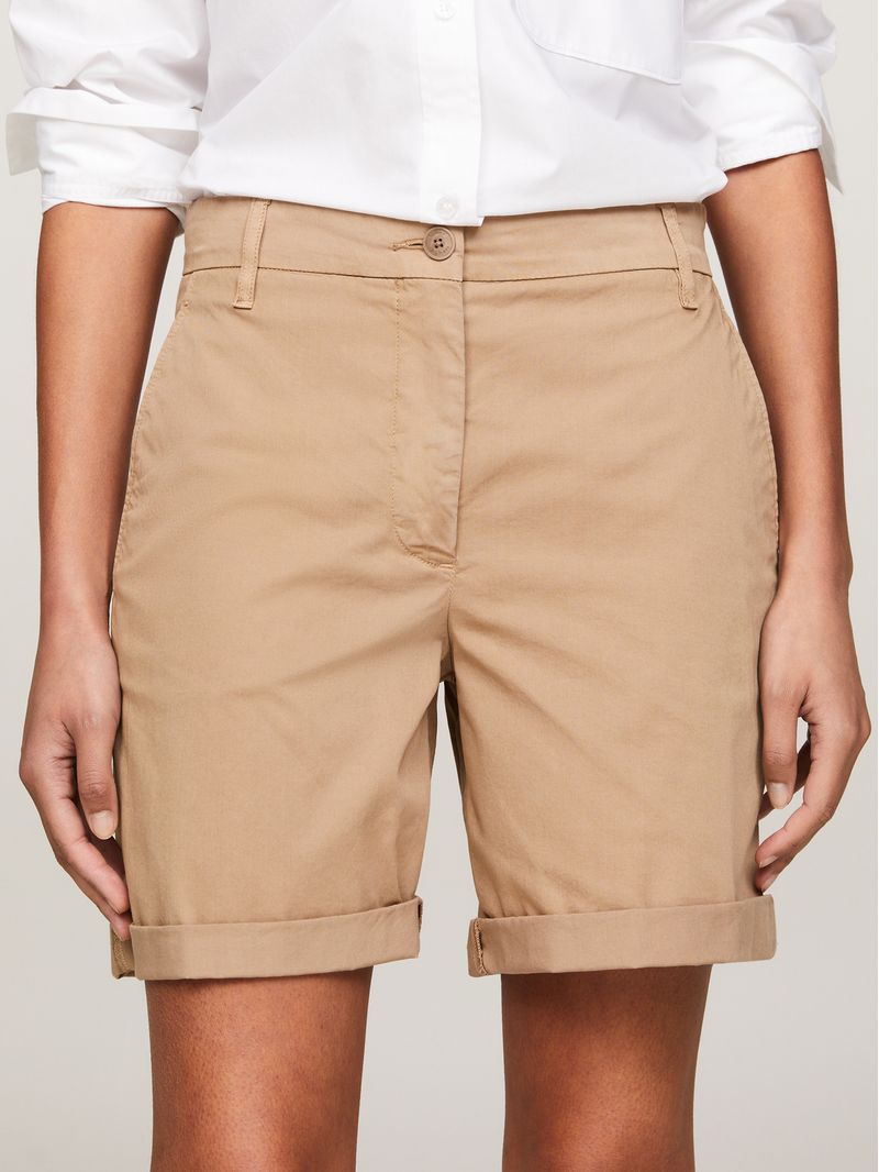 Pantalon-corto-chino-Mom-con-vuelta