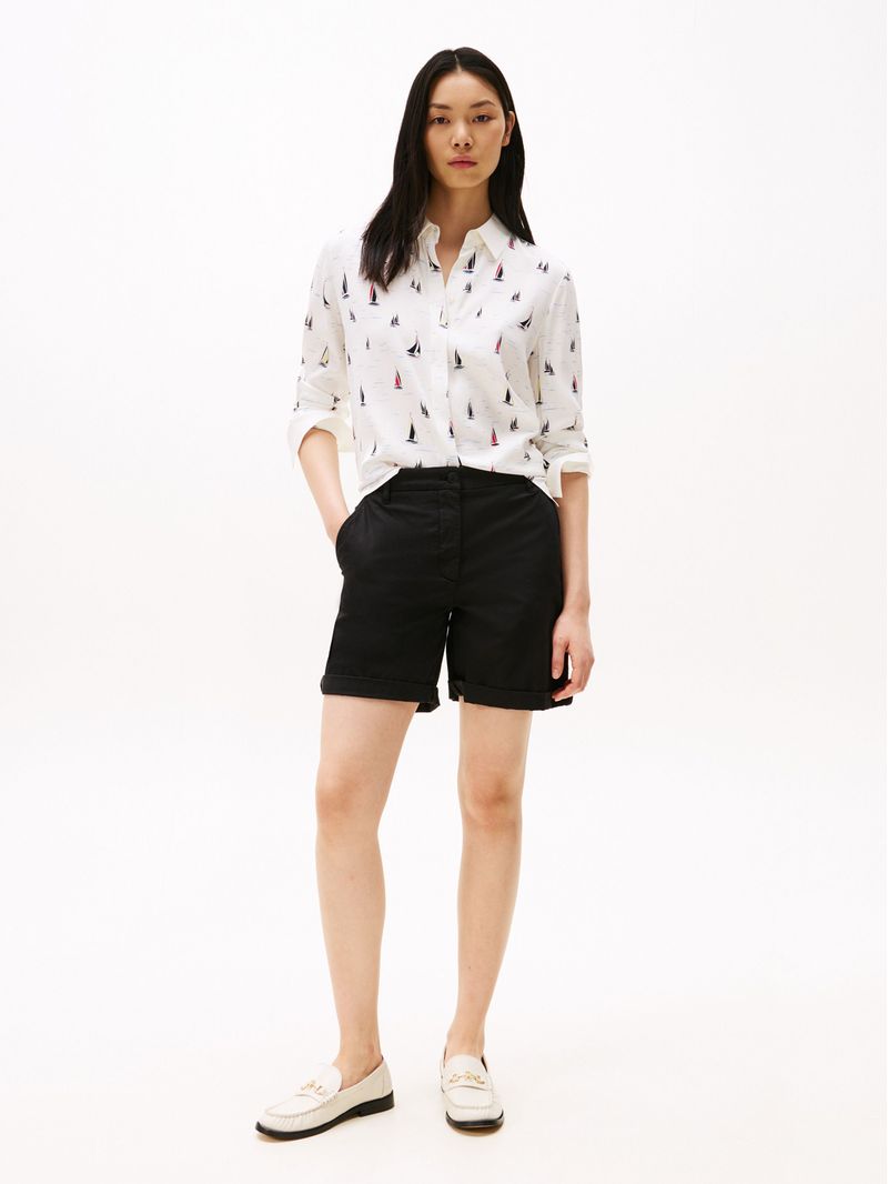 Pantalon-corto-chino-Mom-con-vuelta