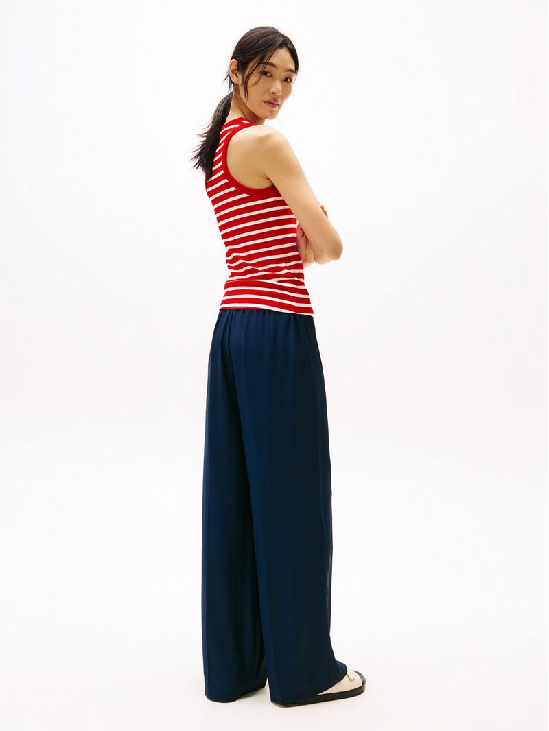 Remera-acanalada-sin-mangas-de-corte-slim