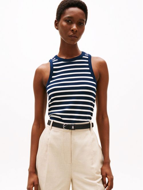 Remera acanalada sin mangas de corte slim