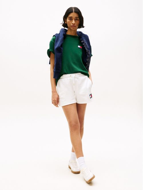 Remera amplia Hilfiger con logo trasero