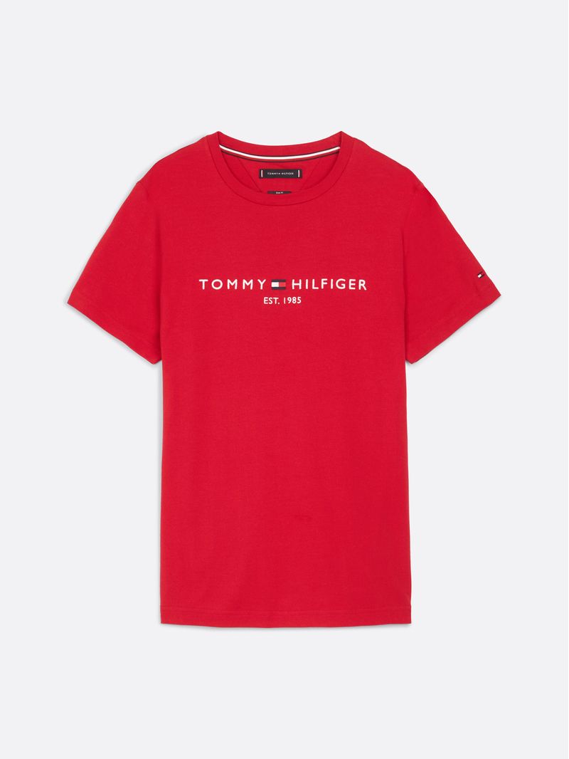 Remera-con-logo-bordado