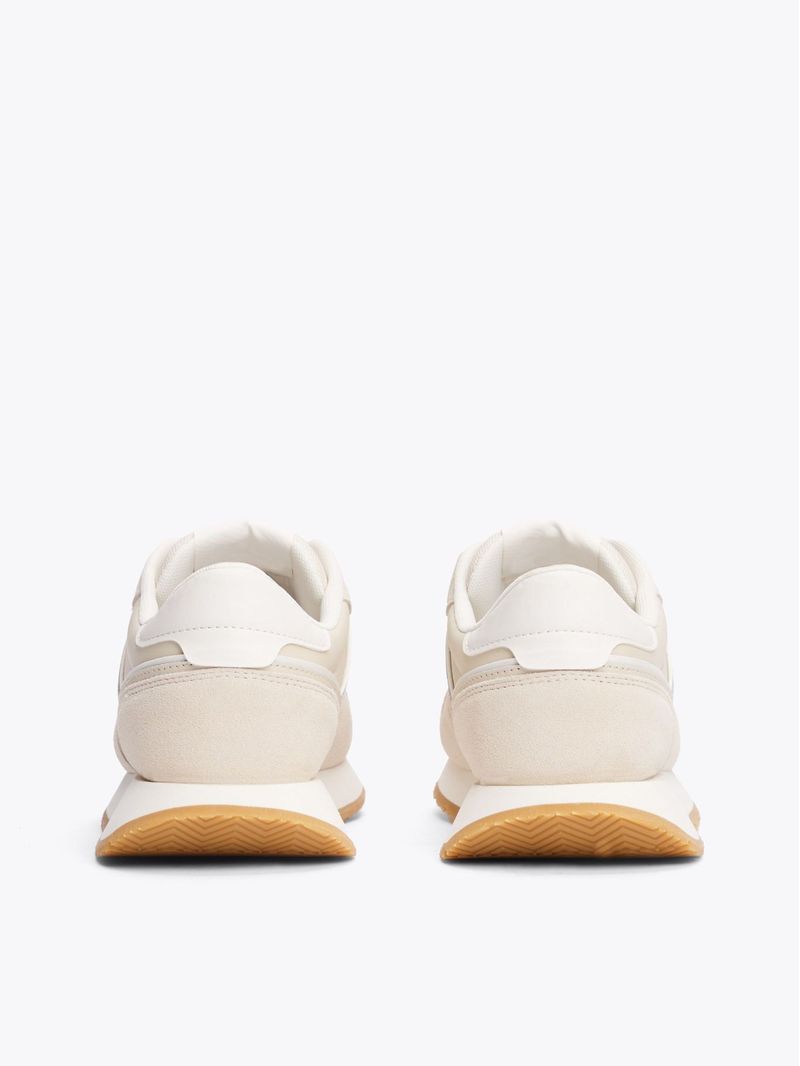 Zapatillas-clasicas-de-ante