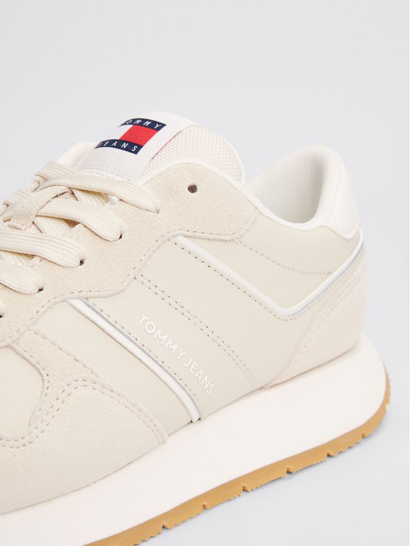Zapatillas-clasicas-de-ante