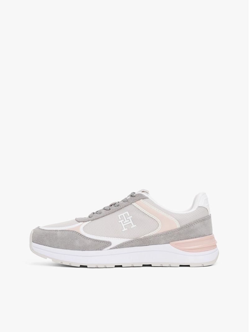 Zapatillas-con-mezcla-de-texturas