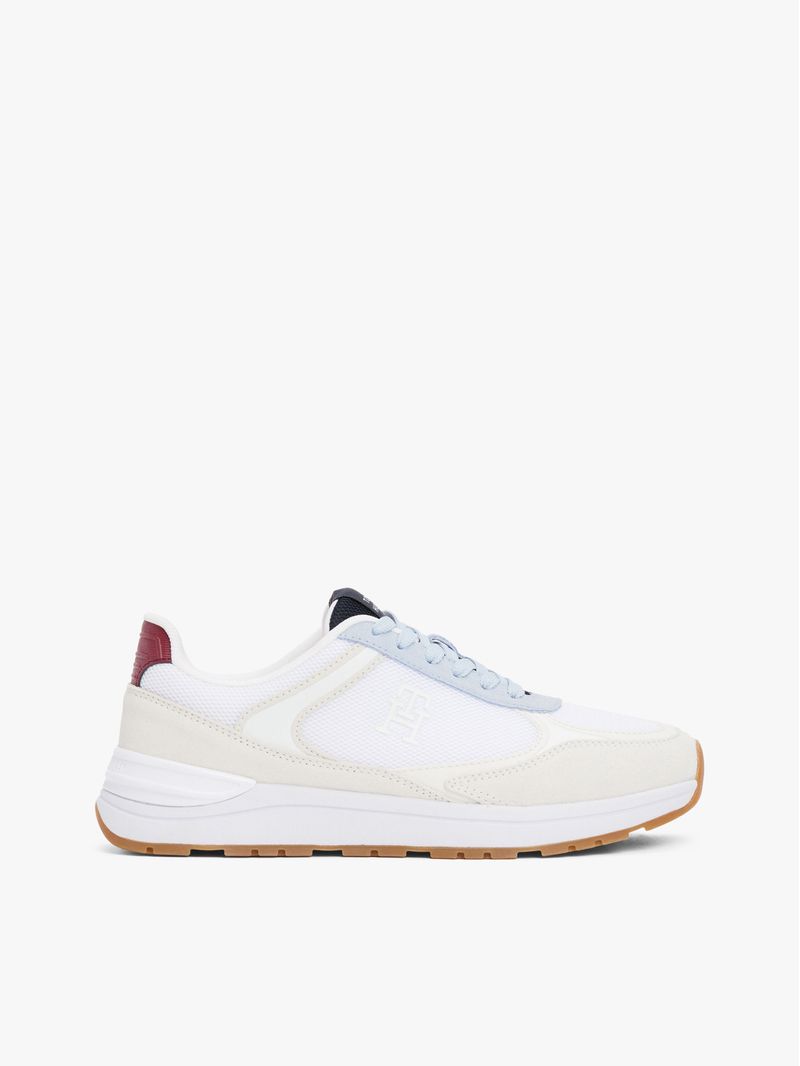Zapatillas-con-mezcla-de-texturas