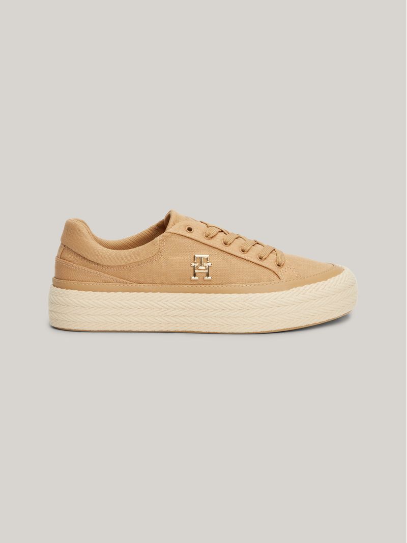 Zapatillas-de-lino-con-monograma-TH