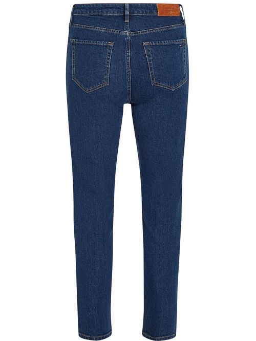 Jean ajustado y tobillero de talle alto