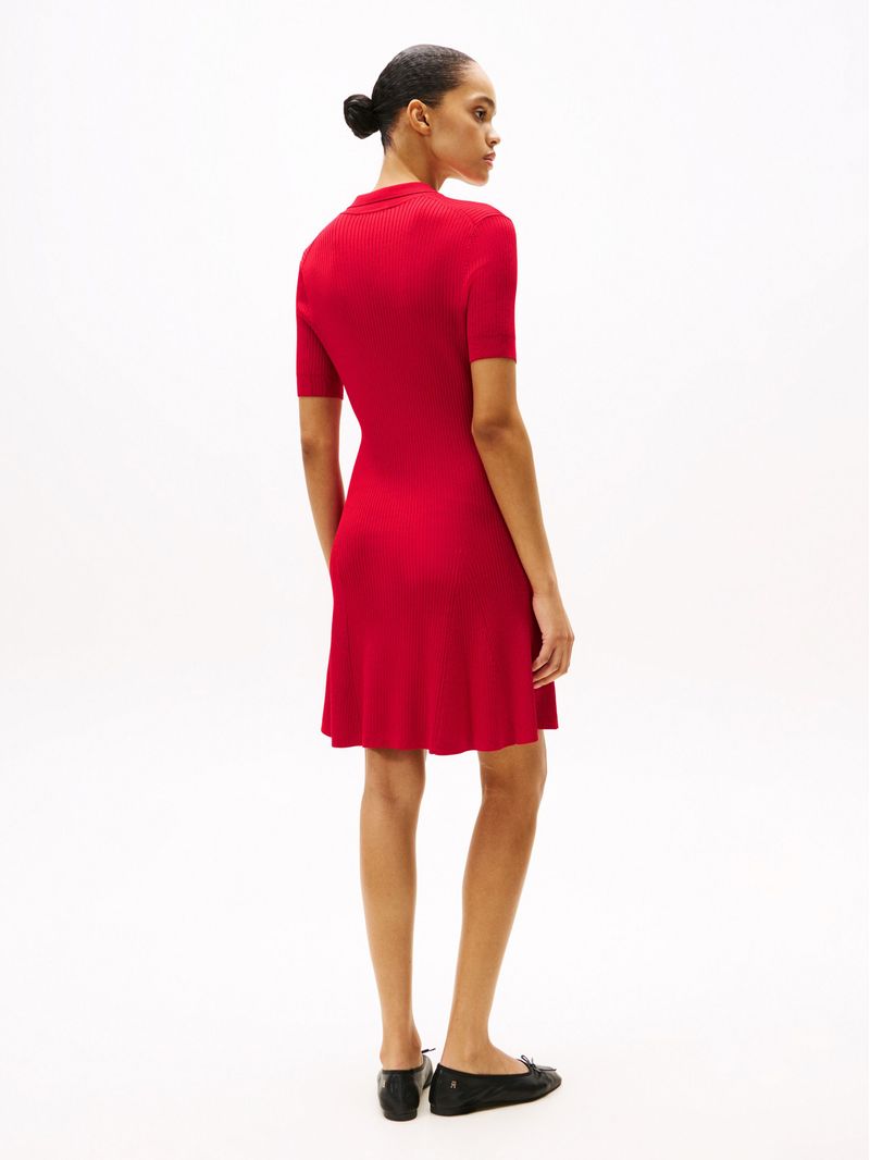 Minivestido-acanalado-con-cuello-chomba