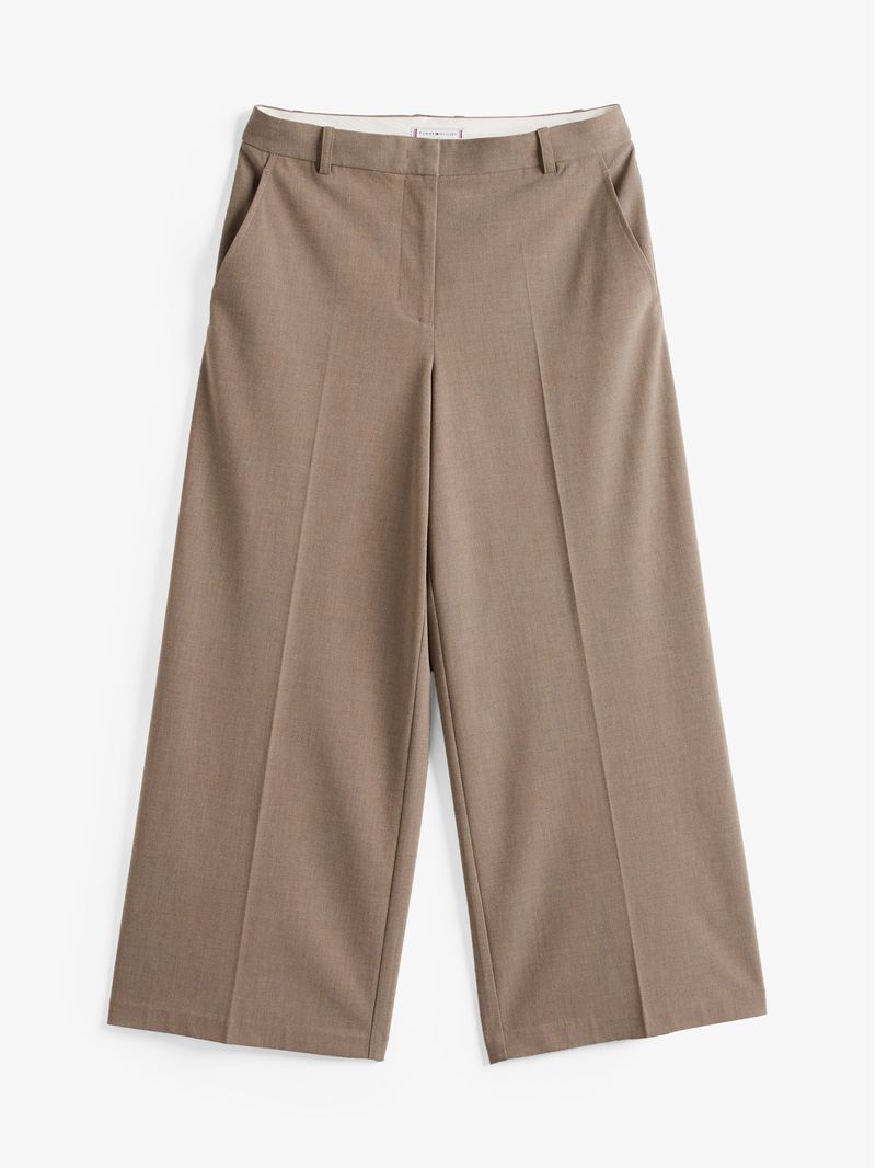 Pantalon-amplio-tobillero-antirrugas