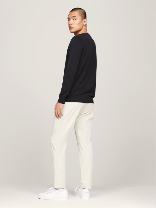 Sweater Essential de corte slim con parche