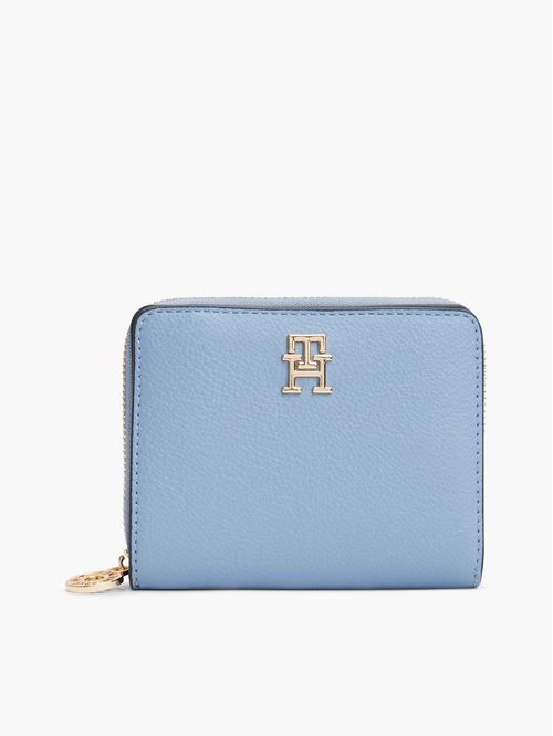 Billetera con insignia del monograma TH