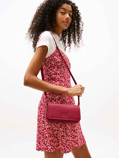 Cartera cruzada con solapa