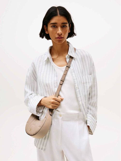 Cartera de hombro cruzado Crescent acolchada