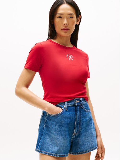 Remera slim con logo estampado