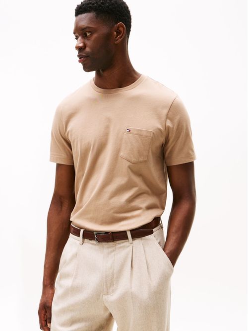 Remera de cuello redondo con bolsillo