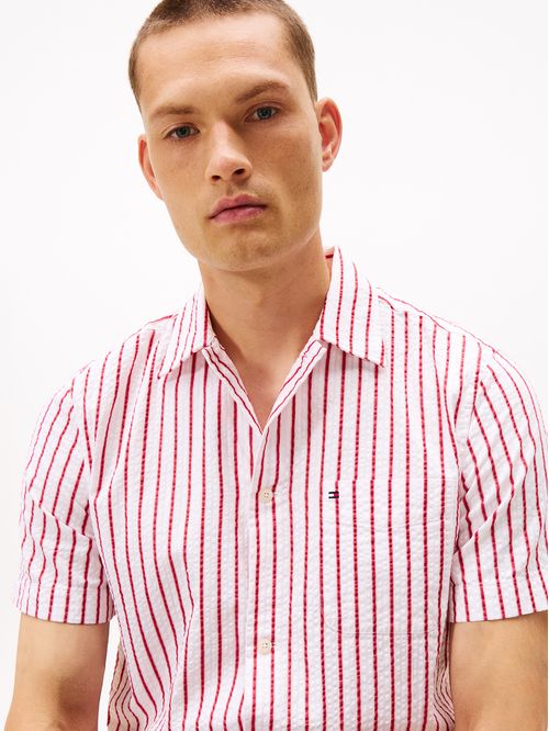 Camisa seersucker de corte regular con diseño de rayas