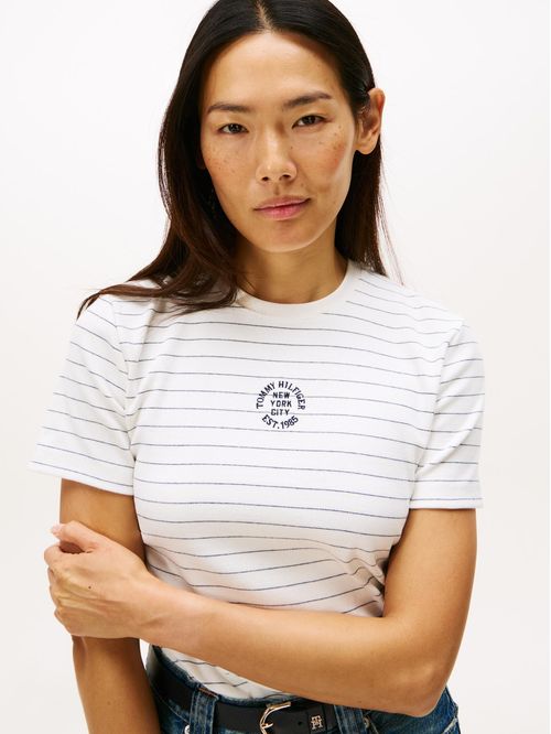 Remera de corte regular con diseño de rayas