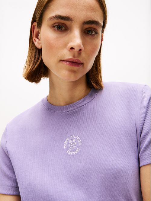 Remera de corte regular con diseño de rayas