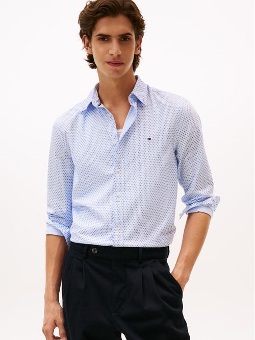 Camisa de corte slim de popelina con estampado mini de puntos