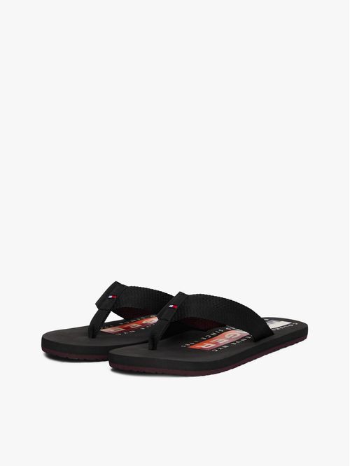 Ojatas con tiras de tejido trenzado