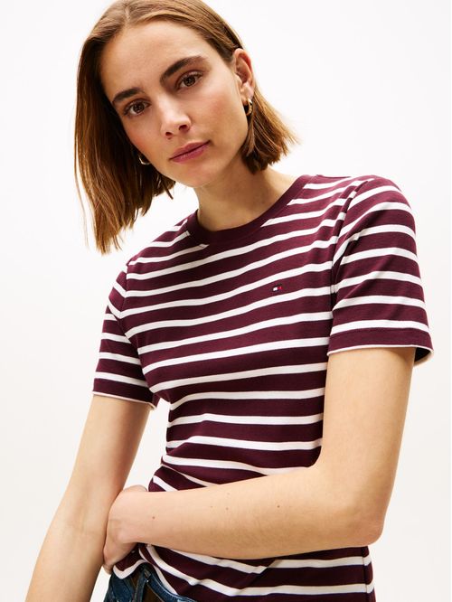 Remera de cuello redondo con corte slim